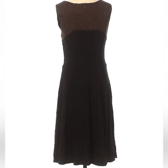 Karen Kane Casual Dress - Picture 2 of 2